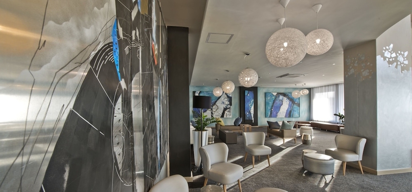 Imagen del bar/restaurante del Hotel Krystal Beach. Foto 3