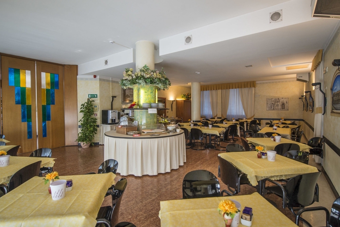 Imagen del bar/restaurante del Hotel Krystal, Bussolengo. Foto 3