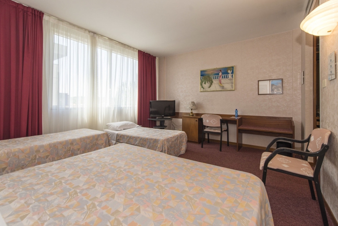 Imagen de la habitación del Hotel Krystal, Bussolengo. Foto 11