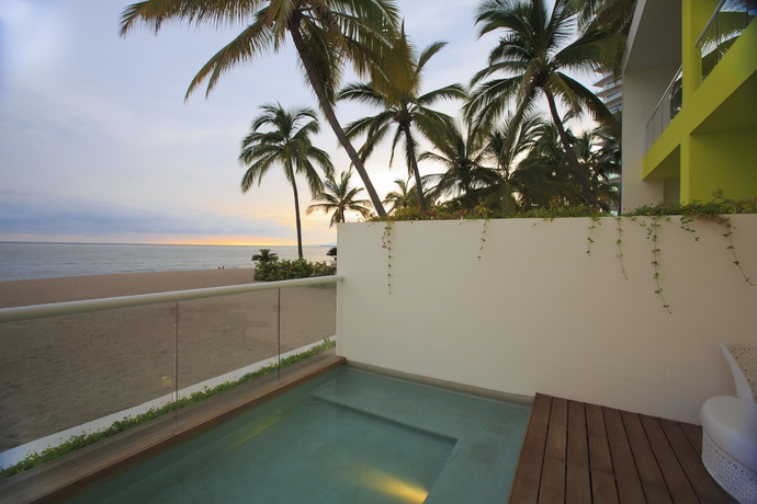 Imagen de los exteriores del Hotel Krystal Grand Puerto Vallarta. Foto 15