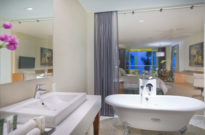 Imagen de la habitación del Hotel Krystal Grand Puerto Vallarta. Foto 11