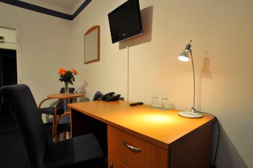 Imagen de la habitación del Hotel Krystal, Hodon&iacute;n . Foto 5