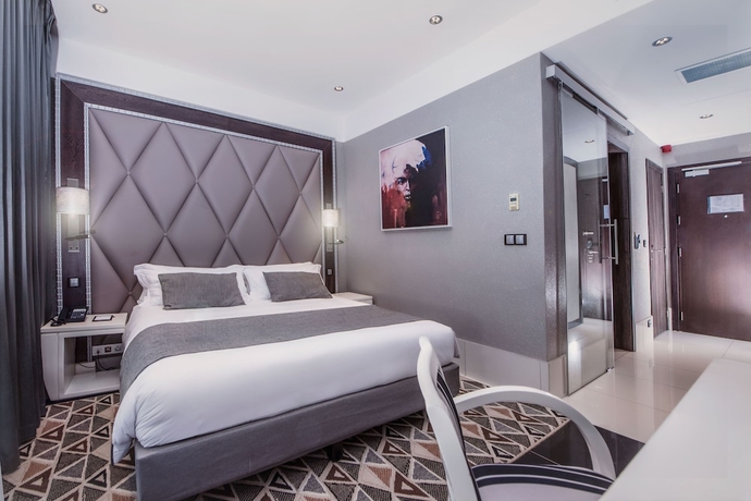 Imagen de la habitación del Hotel Krystal Palace Douala. Foto 5
