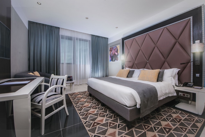 Imagen de la habitación del Hotel Krystal Palace Douala. Foto 6