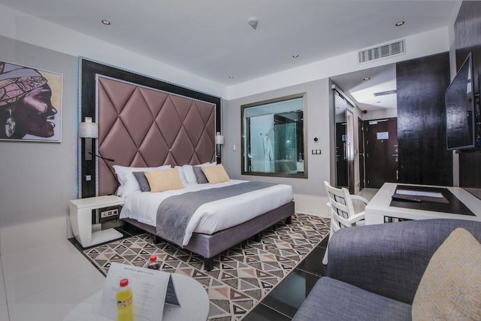Imagen de la habitación del Hotel Krystal Palace Douala. Foto 11