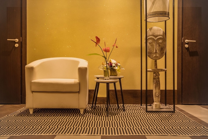 Imagen de los interiores del Hotel Krystal Palace Douala. Foto 16