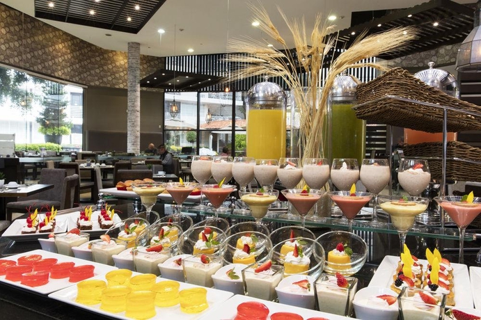 Imagen general del Hotel Krystal Satélite María Bárbara. Foto 7