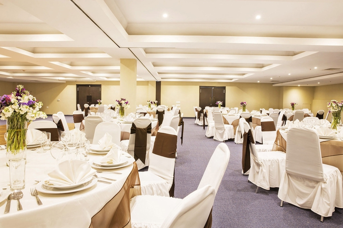 Imagen del bar/restaurante del Hotel Krystal Urban Aeropuerto Cd De Mexico. Foto 2