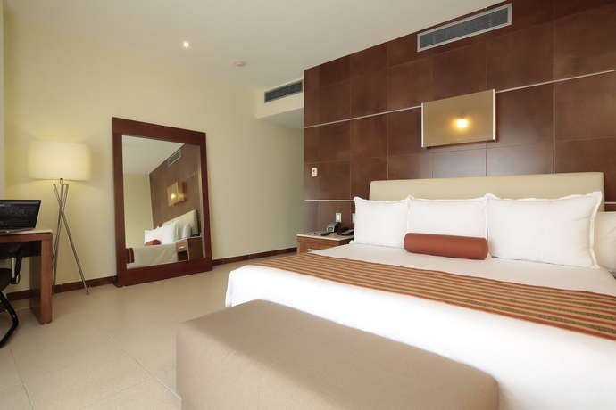 Imagen de la habitación del Hotel Krystal Urban Cancun and Beach Club. Foto 11