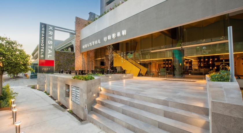 Imagen de los exteriores del Hotel Krystal Urban Guadalajara. Foto 4