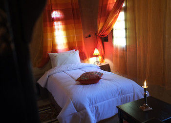 Imagen del bar/restaurante del Hotel Ksar El Kabbaba. Foto 6