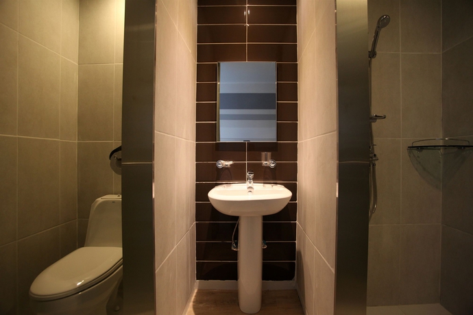 Imagen de la habitación del Hotel Kstar Metro. Foto 4