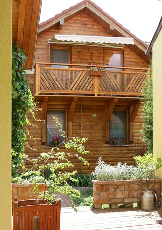 Imagen de la habitación del Hotel Kőszeghegyalja Vend&eacute;gh&aacute;z. Foto 19