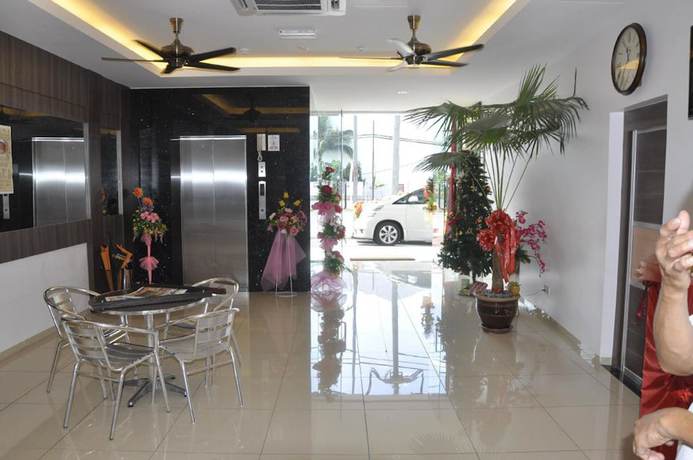 Imagen de los interiores del Hotel Ktc. Foto 20