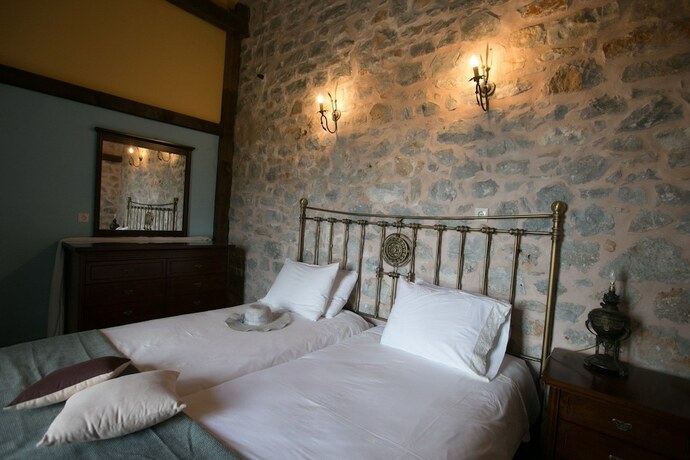 Imagen general del Hotel Ktima Karageorgoy. Foto 8