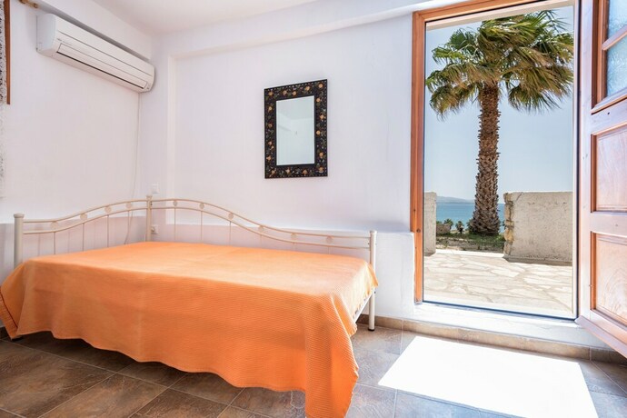 Imagen de la habitación del Hotel Ktima Zantidi. Foto 14