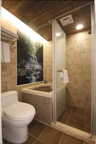 Imagen de la habitación del Hotel Ku Kuan Hotspring. Foto 11