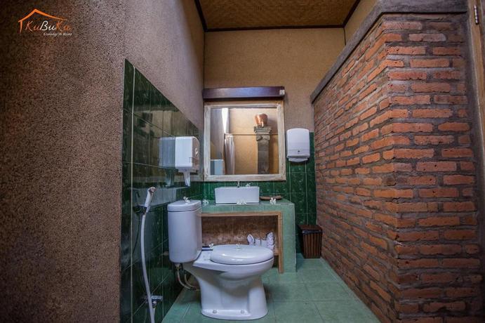 Imagen de la habitación del Hotel KuBuku. Foto 14