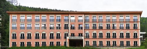 Imagen general del Hotel K&uacute;peln&yacute; dom BRUSNIANKA. Foto 2