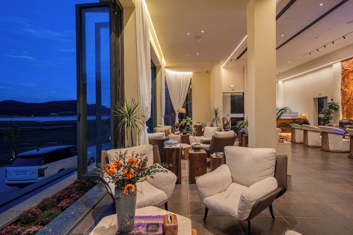Imagen de los interiores del Hotel KuanJingMountainsSea Snowland Idyll. Foto 15