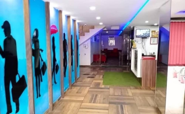 Imagen de los interiores del Hotel Kuber, Rajkot. Foto 15