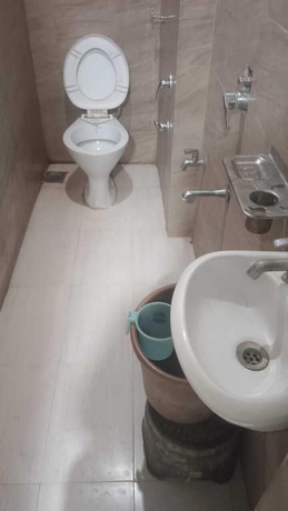 Imagen de la habitación del Hotel Kuber, Rajkot. Foto 14