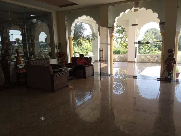 Imagen de los interiores del Hotel Kuber Resort. Foto 16