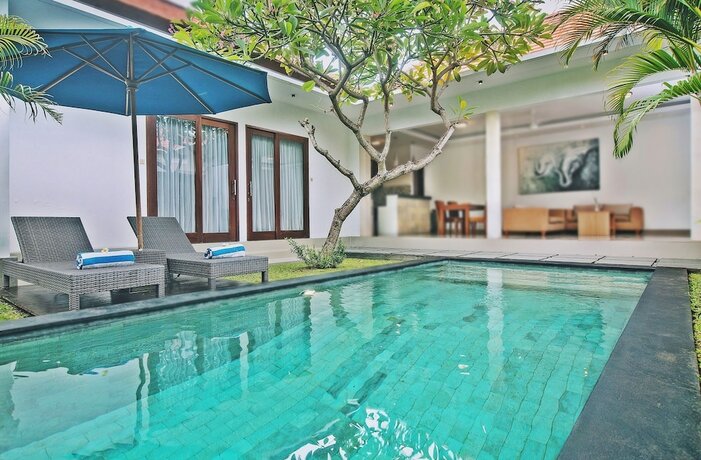 Imagen general del Hotel Kubu Manggala Villas Seminyak. Foto 9
