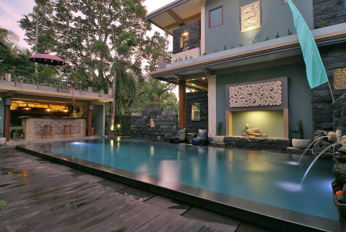 Imagen de la piscina del Hotel Kubu Rama Cottage. Foto 38