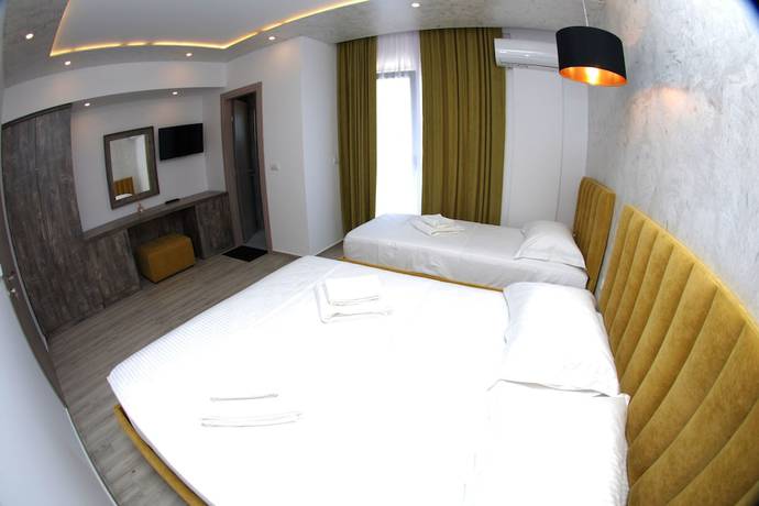 Imagen de la habitación del Hotel Kuburi. Foto 12
