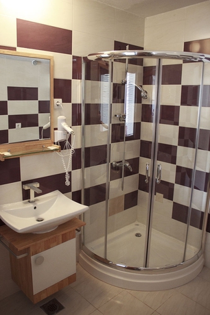 Imagen de la habitación del Hotel Kuc. Foto 13