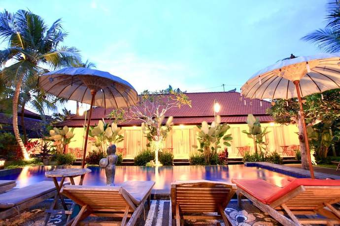 Imagen de la piscina del Hotel Kudesa Homestay by Pramana Villas. Foto 9