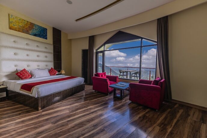 Imagen de la habitación del Hotel Kufri Pacific Resort. Foto 18