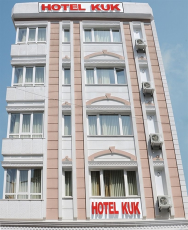 Imagen de los exteriores del Hotel Kuk. Foto 13