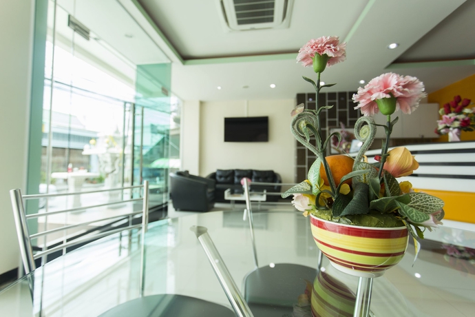 Imagen de los interiores del Hotel Kulasab. Foto 19