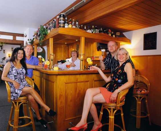 Imagen del bar/restaurante del Hotel Kull Von Schmidsfelden. Foto 6