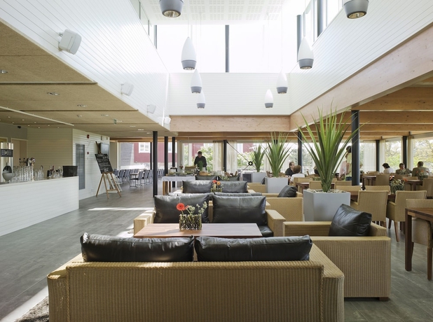 Imagen del bar/restaurante del Hotel Kultaranta Resort. Foto 3