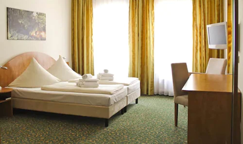 Imagen de la habitación del Hotel Kulturhotel F&uuml;rst P&uuml;ckler Park. Foto 8