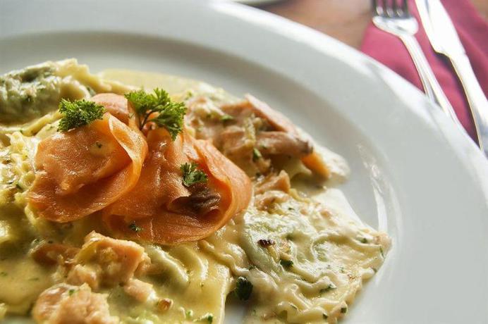 Imagen del bar/restaurante del Hotel Kumala Pantai - Chse Certified. Foto 4