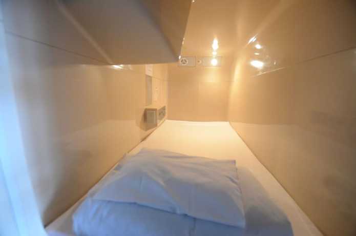 Imagen de la habitación del Hotel Kumamoto Capsule - Hostel, Caters To Men. Foto 19