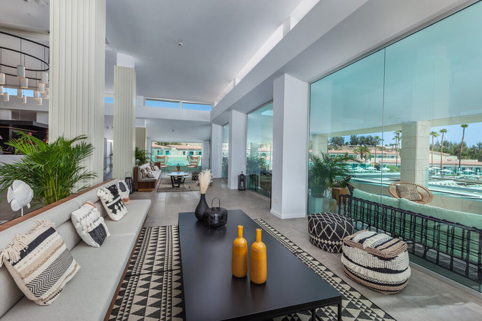 Imagen de los interiores del Hotel Kumara Serenoa By Lopesan Hotels. Foto 27