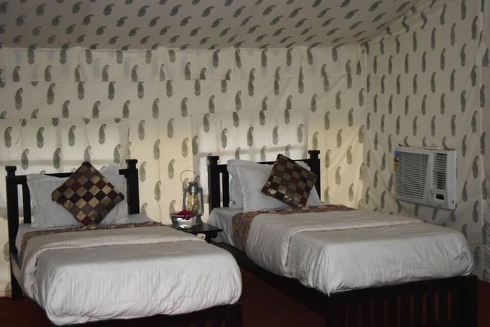 Imagen de la habitación del Hotel Kumbh Camp India. Foto 7