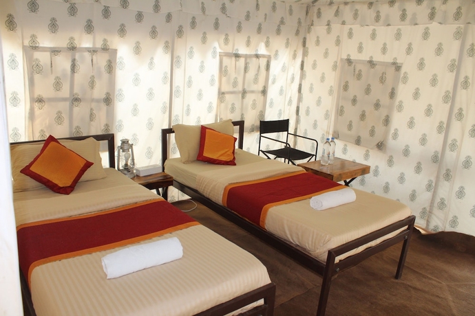 Imagen de la habitación del Hotel Kumbh Camp India. Foto 11