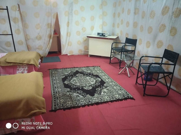 Imagen de la habitación del Hotel Kumbh Mela Vedic Tents. Foto 3