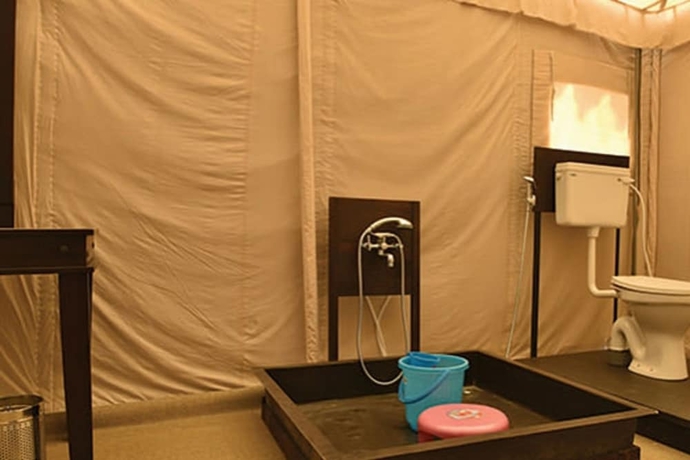 Imagen de la habitación del Hotel Kumbh Mela Vedic Tents. Foto 13