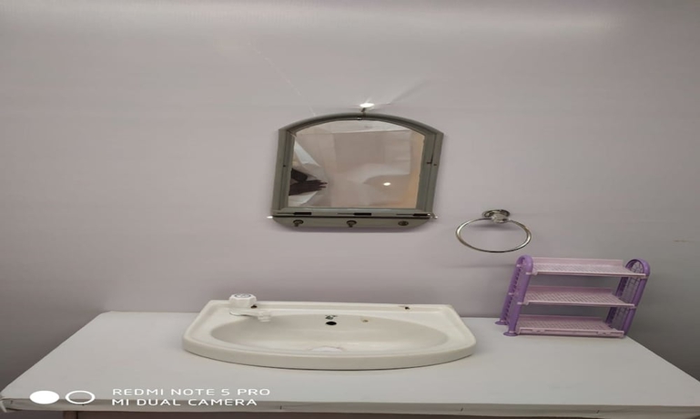 Imagen de la habitación del Hotel Kumbh Mela Vedic Tents. Foto 16