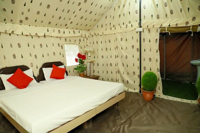 Imagen de la habitación del Hotel Kumbha Kamps. Foto 21