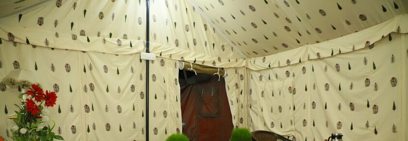Imagen de los interiores del Hotel Kumbha Kamps. Foto 22