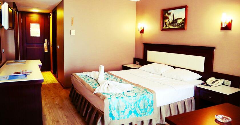 Imagen general del Hotel Kumburgaz Blue World. Foto 13