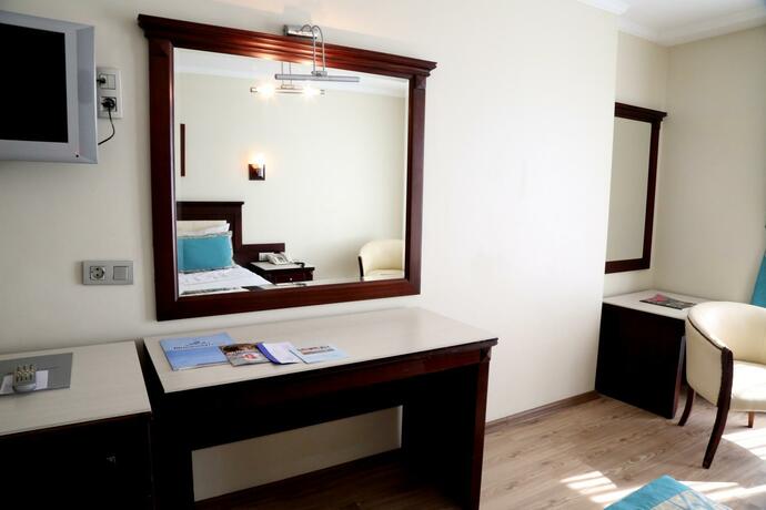Imagen general del Hotel Kumburgaz Blue World. Foto 18